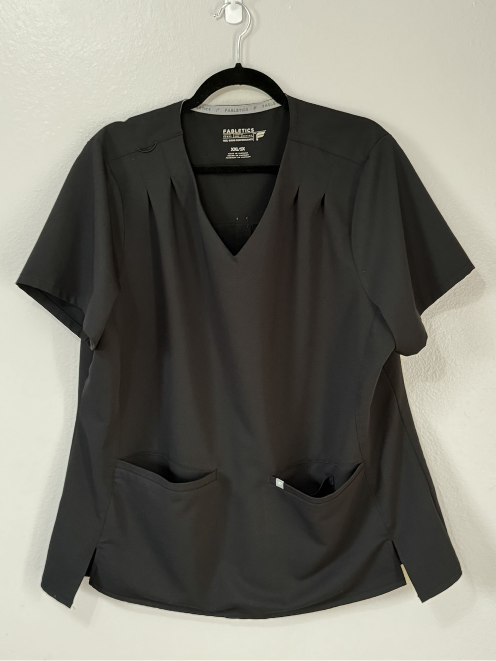 Fabletics Black V-Neck Pleated Scrub Top XXL 1X NWOT